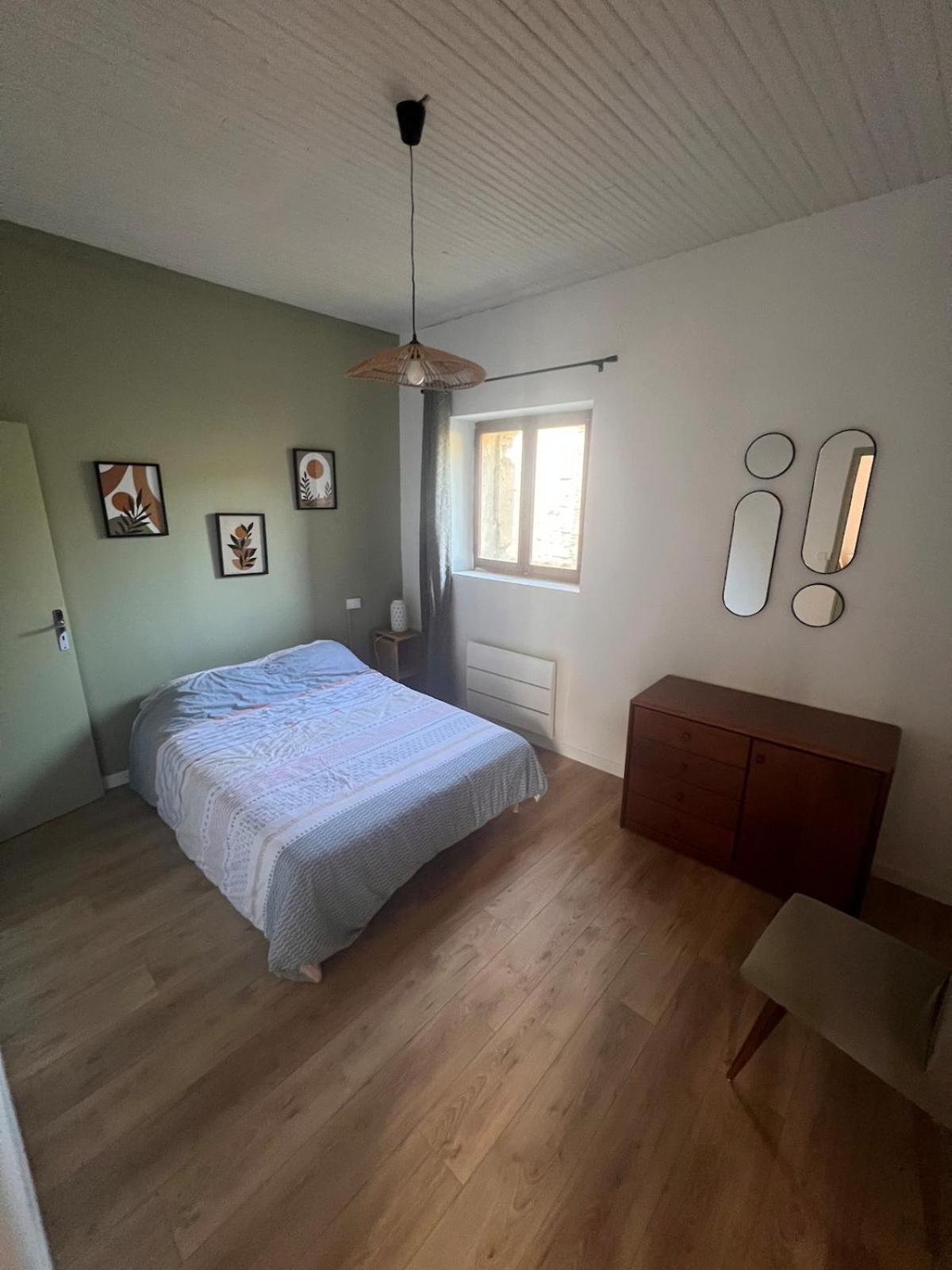 Studio With Mezzanine Prades  Ngoại thất bức ảnh